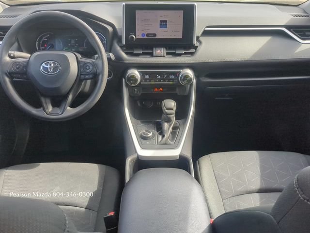 Used 2025 Toyota RAV4 XLE AWD/4WD image 15