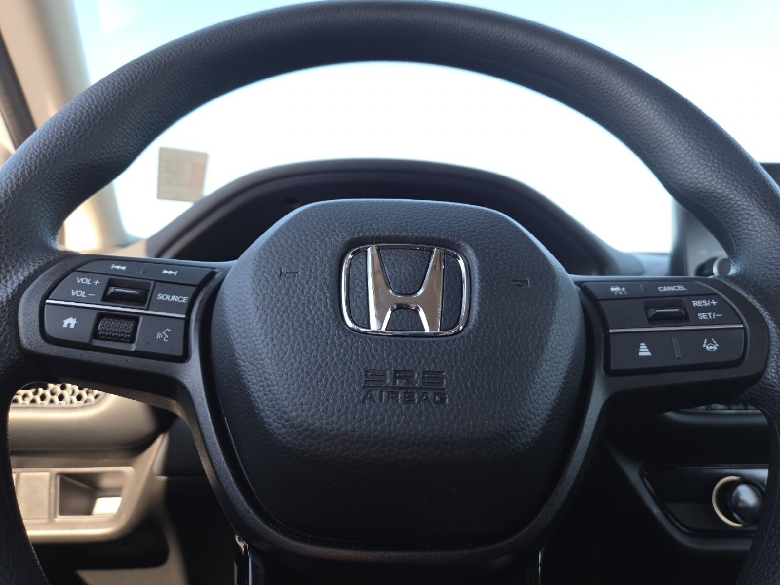 Used 2025 Honda HR-V LX image 25