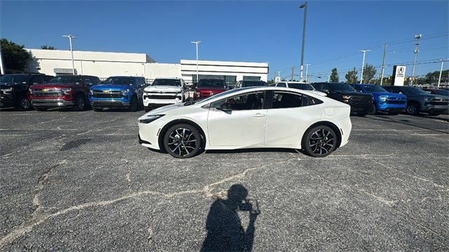 New 2026 Toyota Prius Plug-In Hybrid image 4
