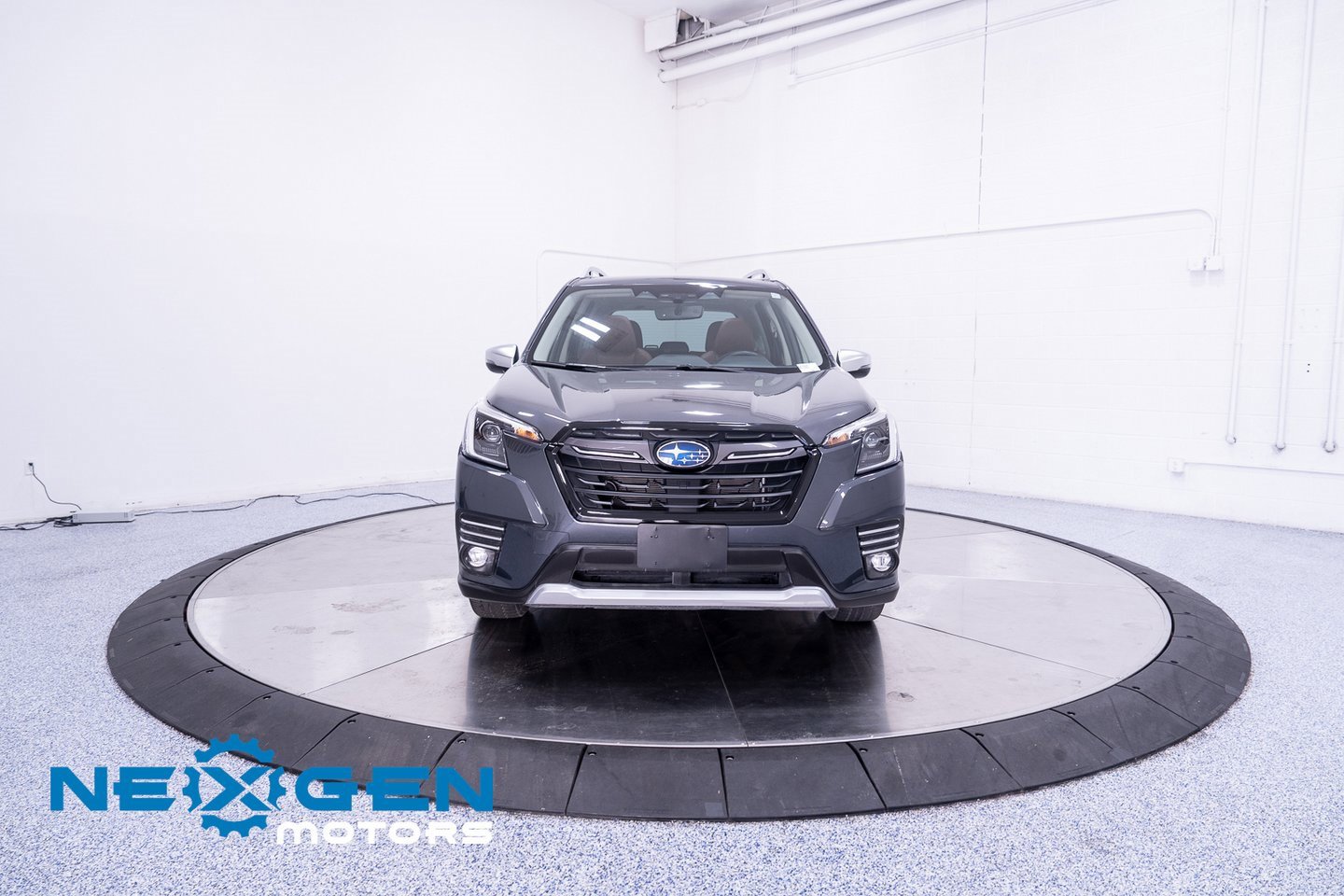 Used 2023 Subaru Forester Touring image 5