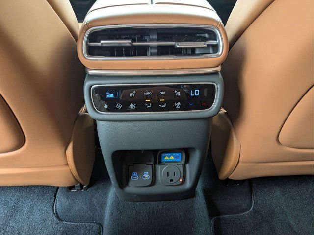 Used 2025 Genesis GV80 3.5T Prestige AWD/4WD image 30