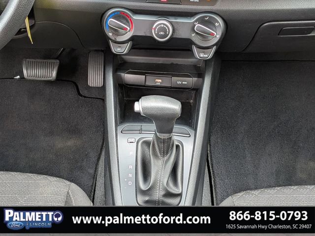 Used 2023 Kia Rio LX image 17