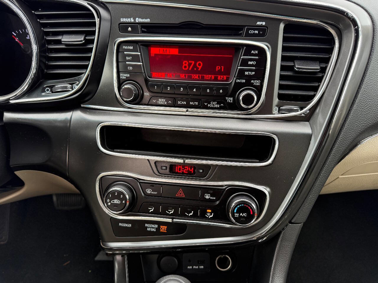 Used 2012 Kia Optima LX image 22