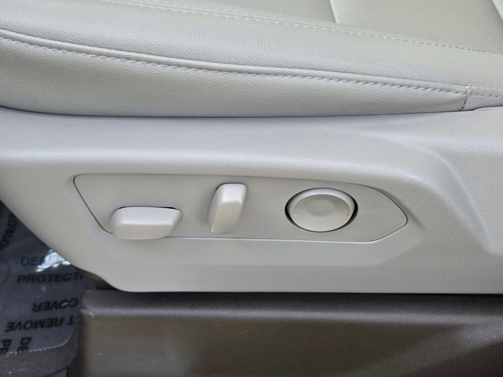 Used 2024 Chevrolet Silverado 1500 RST image 19