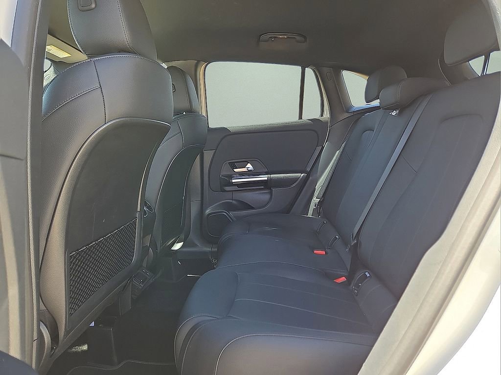 Used 2025 Mercedes-Benz GLA 250 image 16