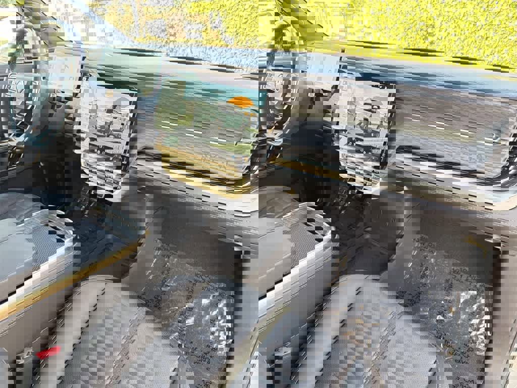 Used 2023 Rivian R1T Adventure image 34