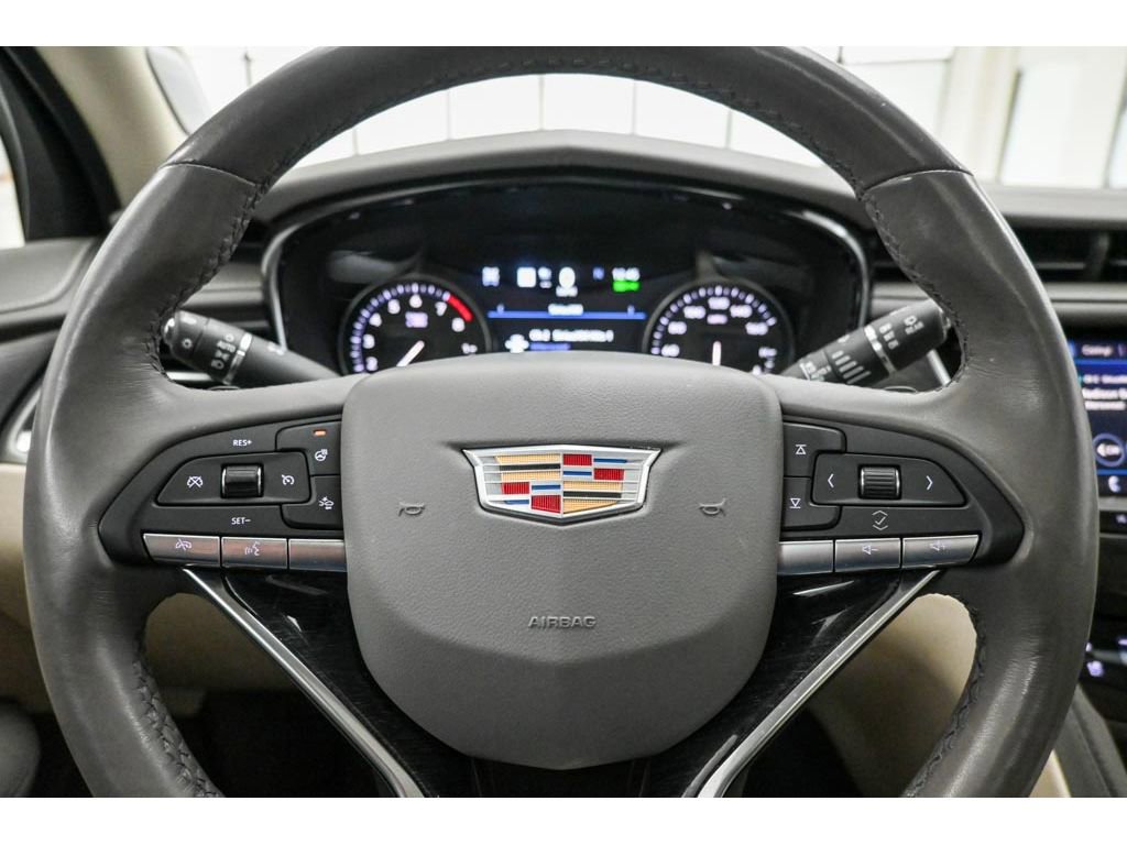 Used 2020 Cadillac XT6 Premium Luxury AWD/4WD image 14