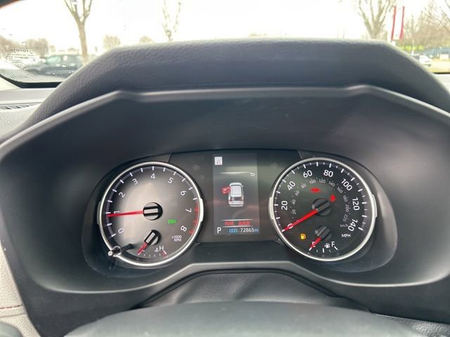 Used 2022 Toyota RAV4 XLE w/ Convenience Package image 24