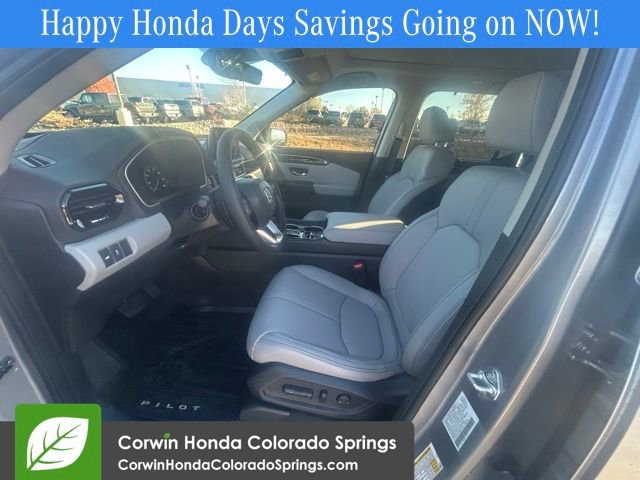 New 2025 Honda Pilot Touring image 14