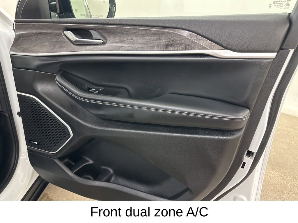 Used 2023 Jeep Grand Cherokee 4WD 4xe image 20