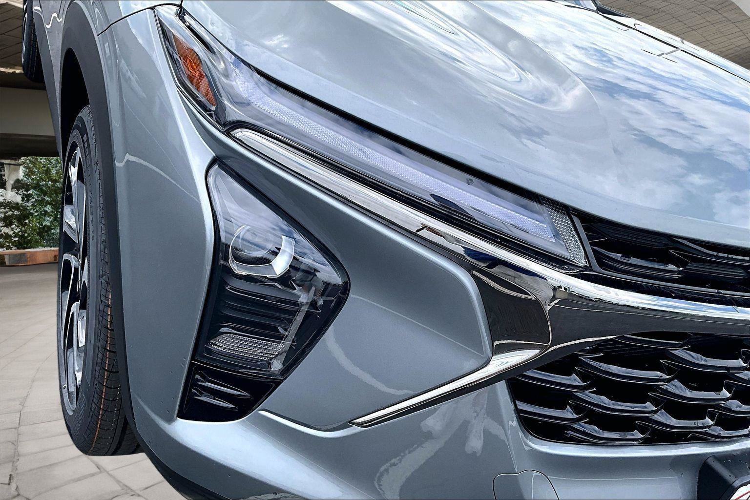 New 2026 Chevrolet Trax RS w/ Driver Confidence Package FWD image 35