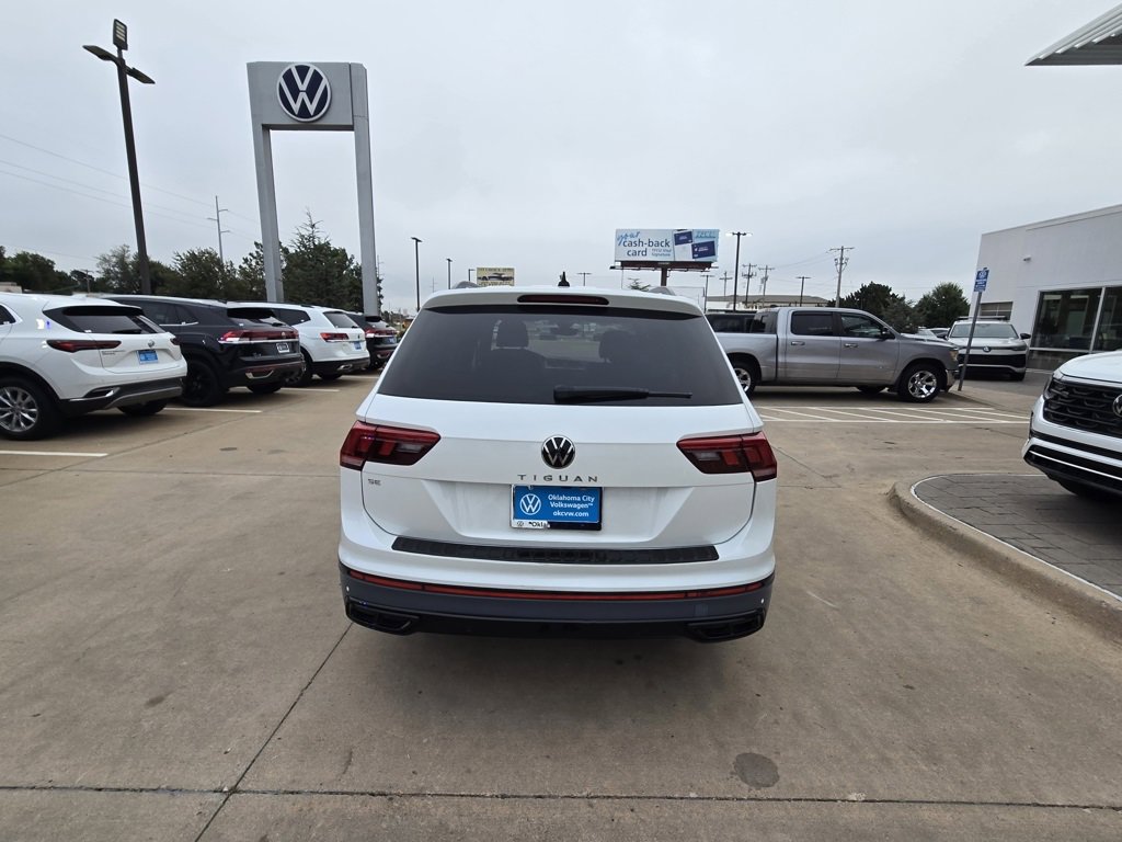 Used 2023 Volkswagen Tiguan SE R-Line image 8