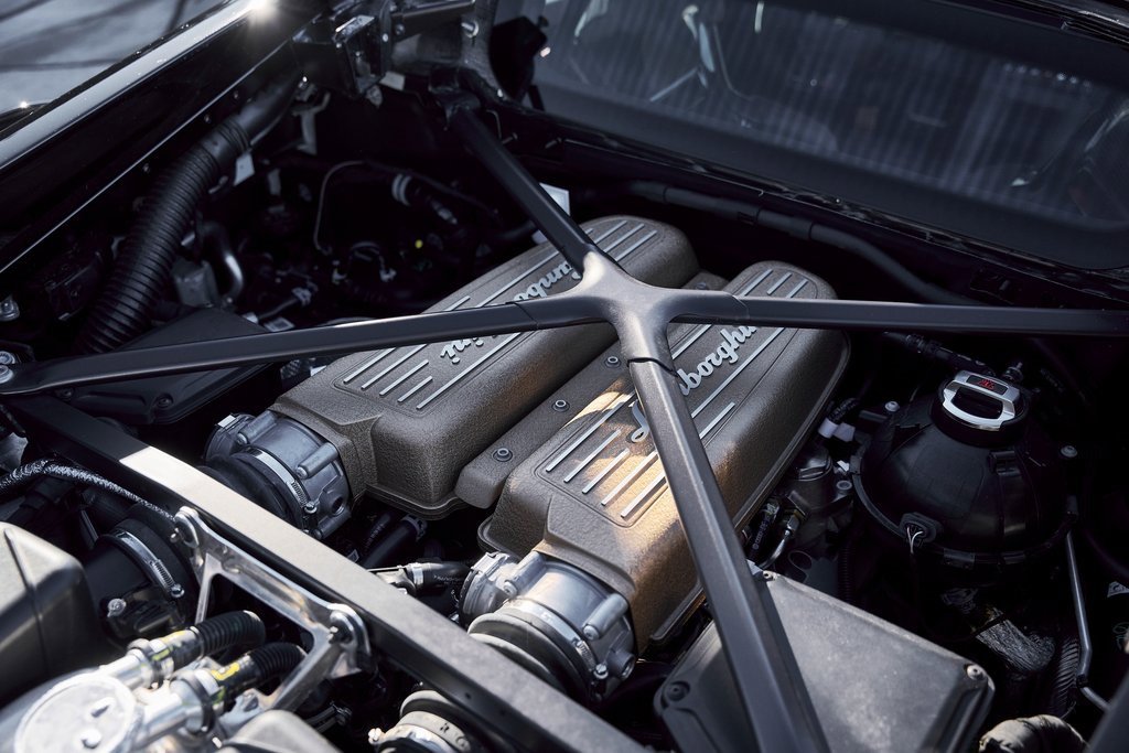 Used 2024 Lamborghini Huracan STO image 28