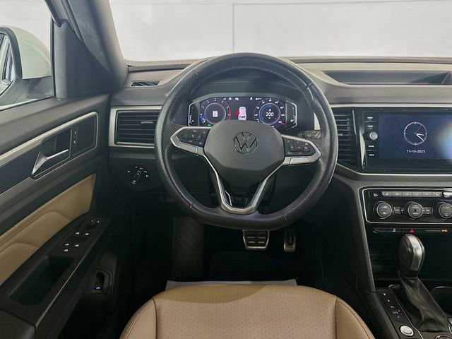 Used 2020 Volkswagen Atlas Cross Sport SEL R-Line image 23