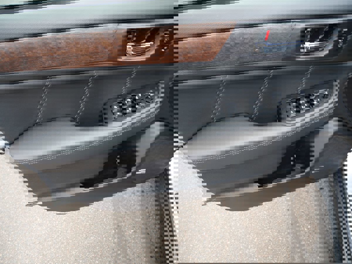 Used 2018 Subaru Outback 2.5i Limited image 17