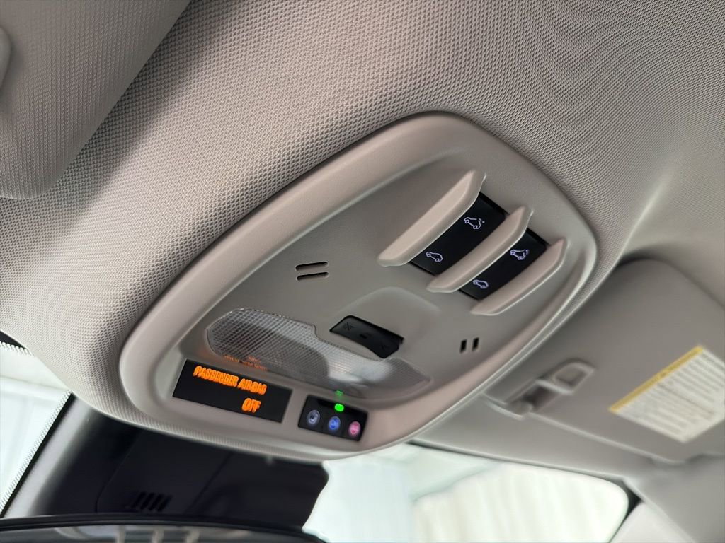 New 2026 Chevrolet Trax LT w/ Sunroof Package image 32