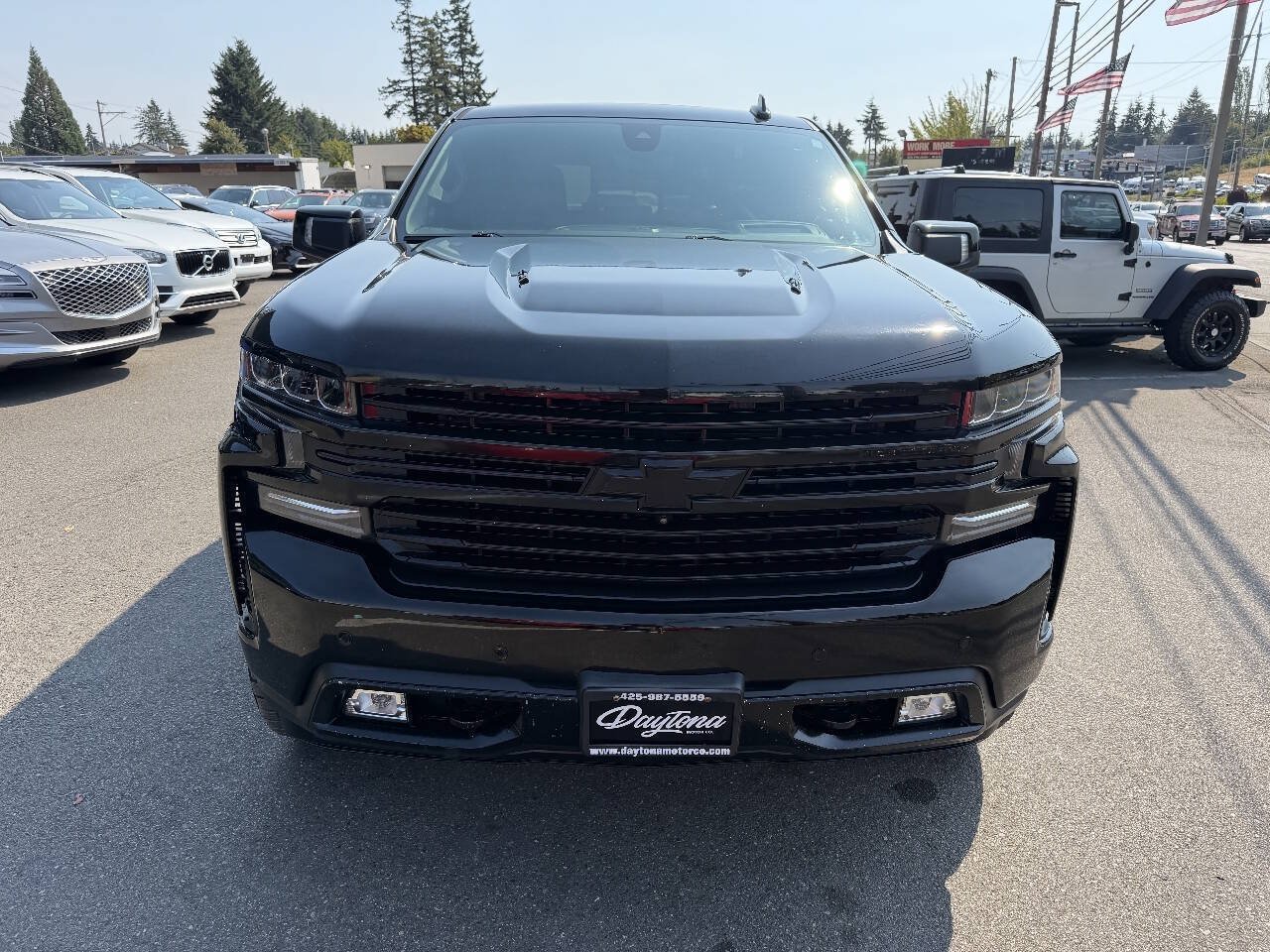 Used 2019 Chevrolet Silverado 1500 High Country w/ High Country Premium Package AWD/4WD image 11