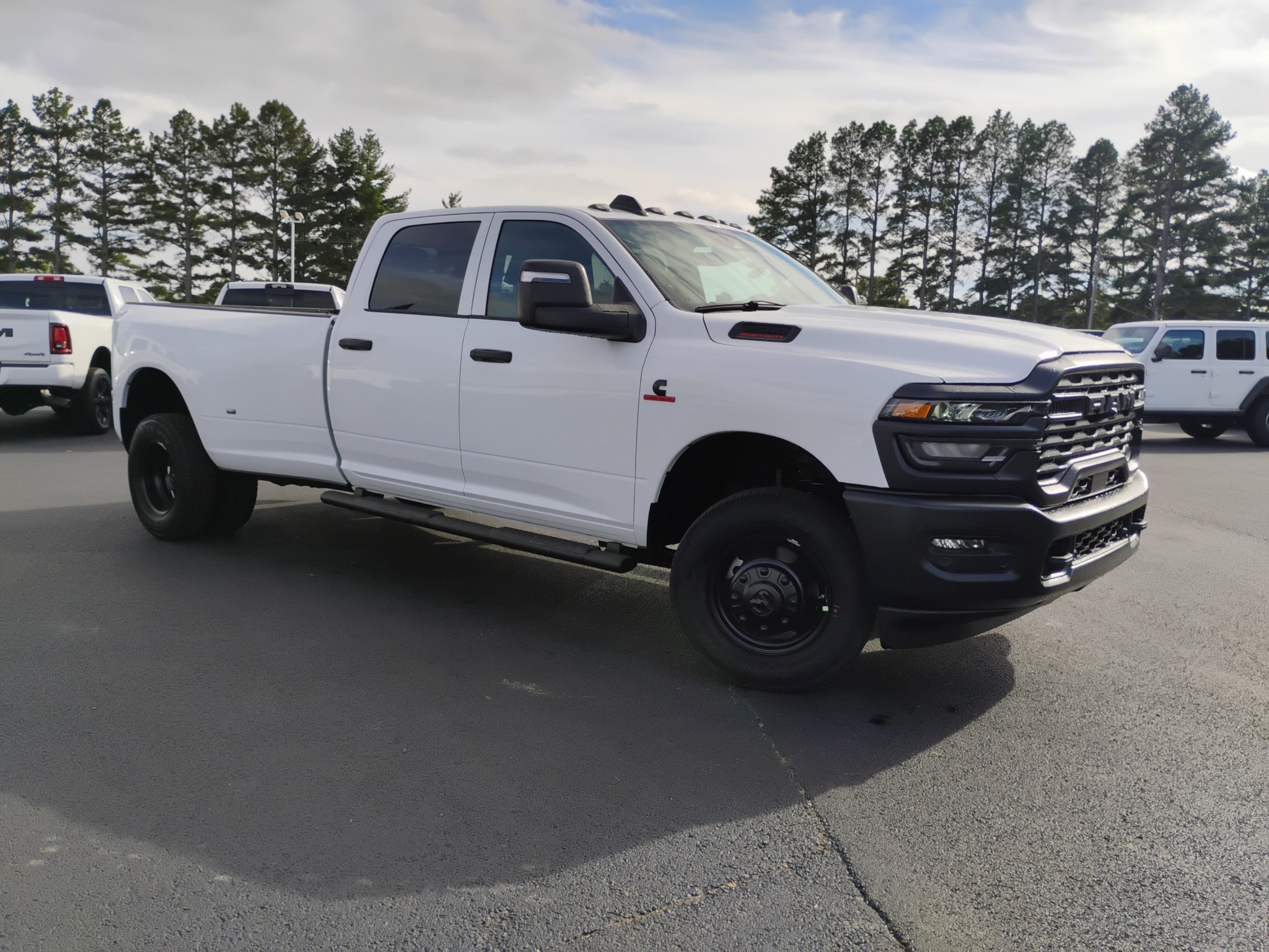 New 2027 RAM 3500 Tradesman AWD/4WD image 3
