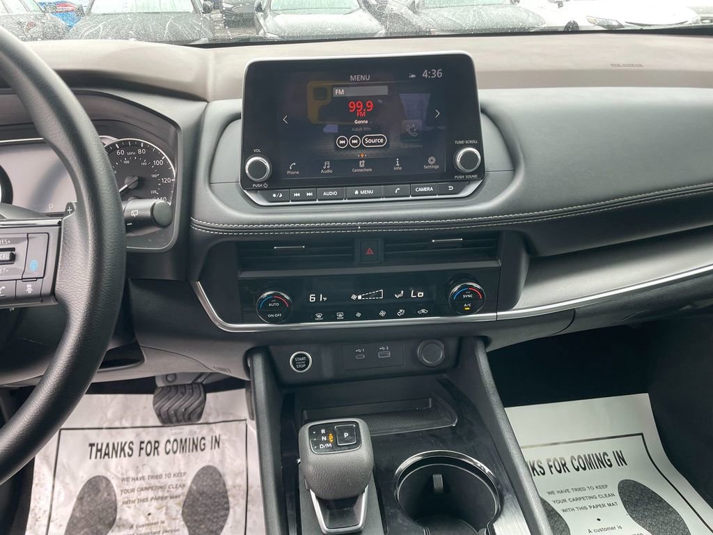 Used 2023 Nissan Rogue SV image 20