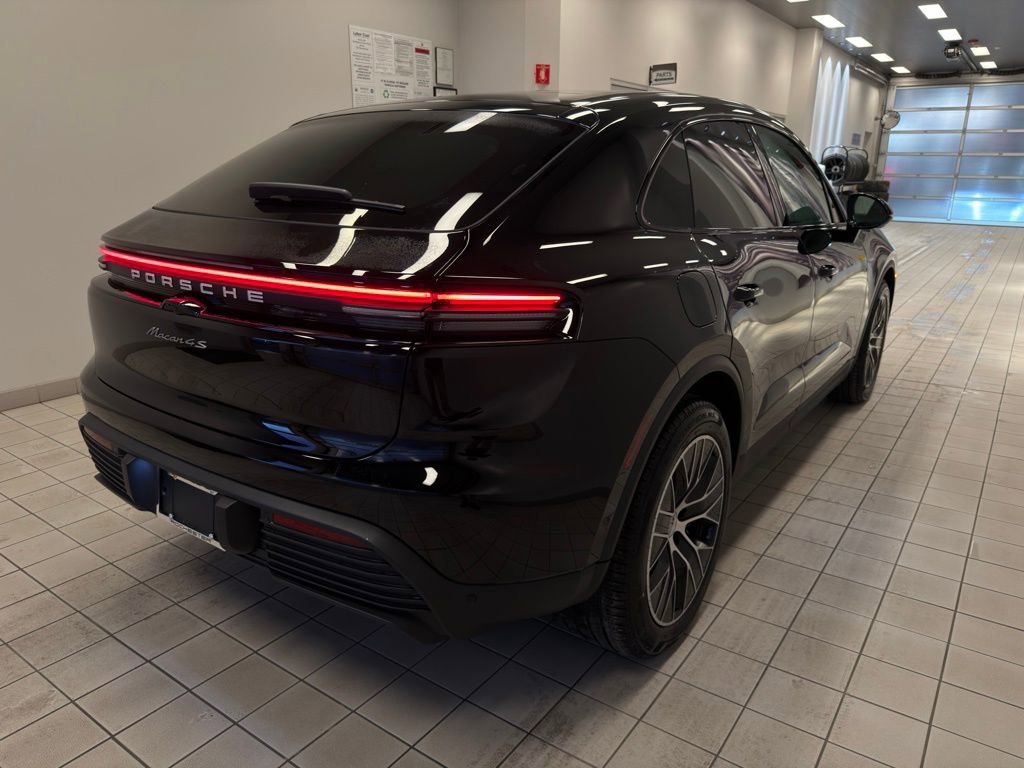 New 2025 Porsche Macan 4S Electric image 7