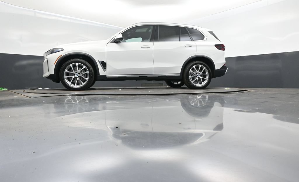 Used 2026 BMW X5 sDrive40i w/ Parking Assistance Package RWD image 37