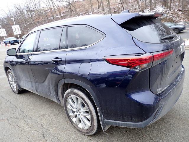 Certified 2022 Toyota Highlander Limited image 5