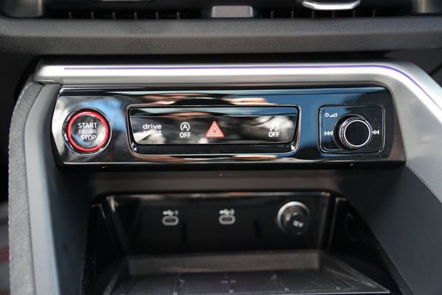 Used 2025 Audi SQ5 Premium Plus AWD/4WD image 15
