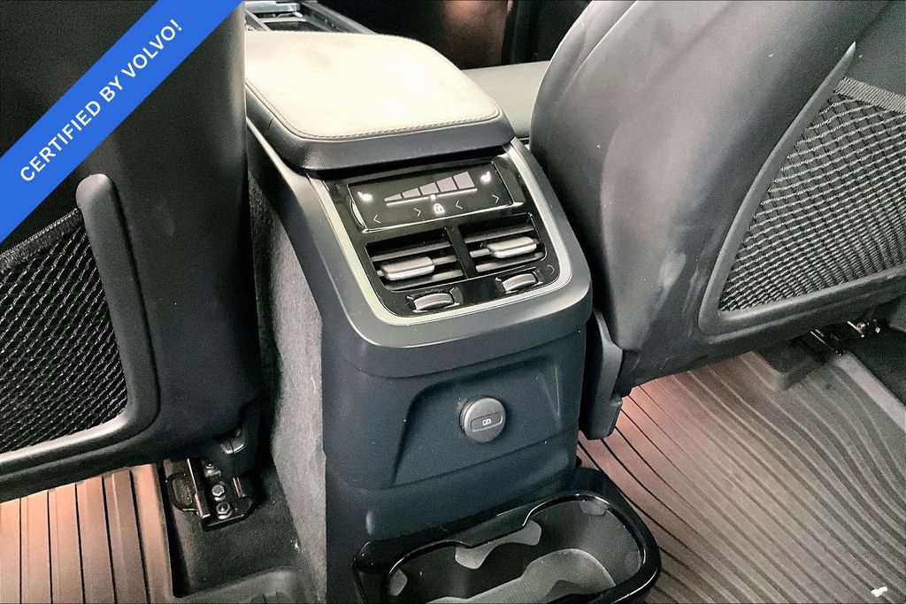Used 2024 Volvo XC90 T8 Ultimate w/ Protection Package Premier AWD/4WD image 30