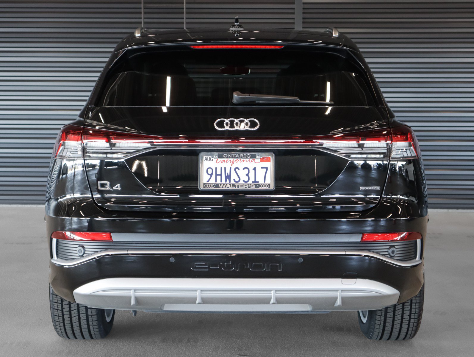 Used 2023 Audi Q4 e-tron Premium Plus w/ Premium Plus AWD/4WD image 16