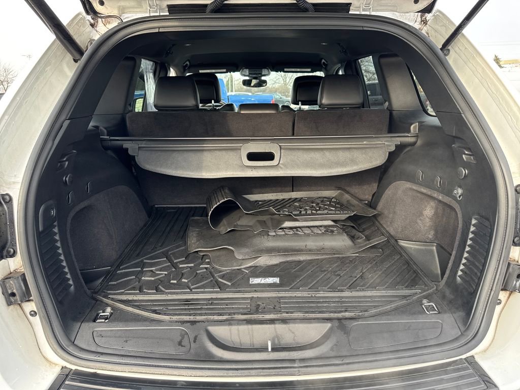 Certified 2020 Jeep Grand Cherokee Altitude image 40