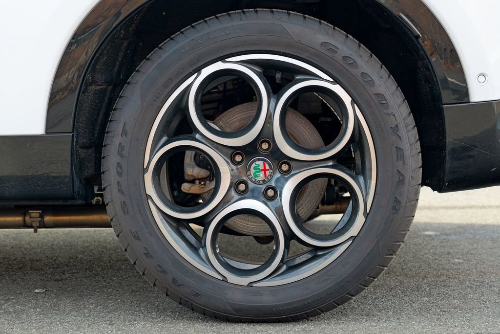 New 2024 Alfa Romeo Tonale Ti image 14