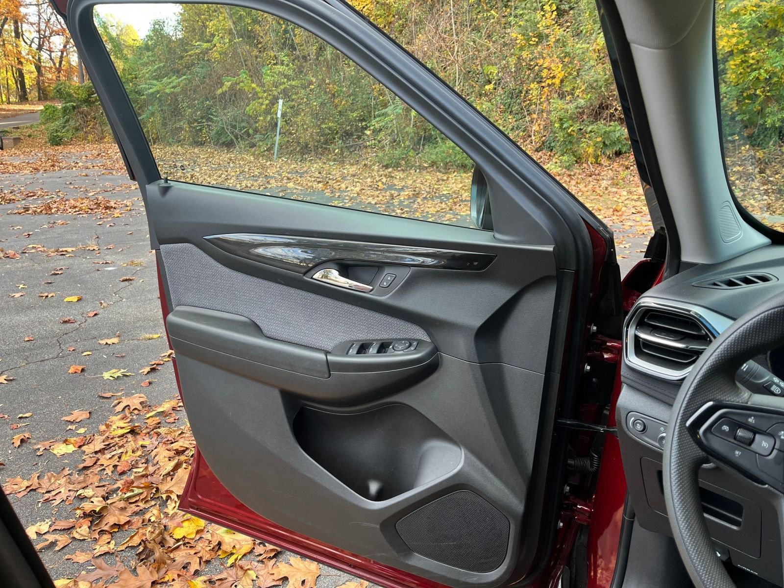 Used 2025 Chevrolet TrailBlazer LT image 18