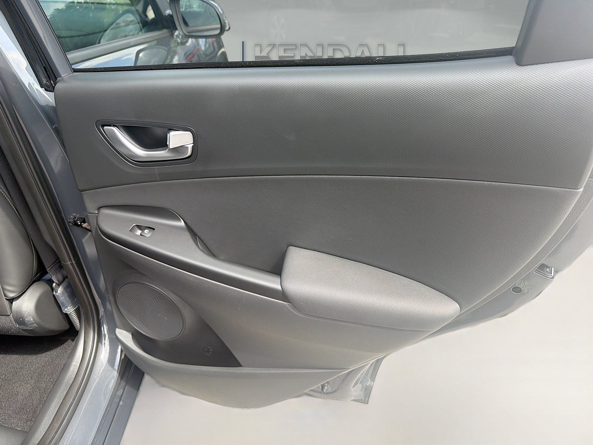 Used 2023 Hyundai Kona Limited w/ Cargo Package FWD image 28