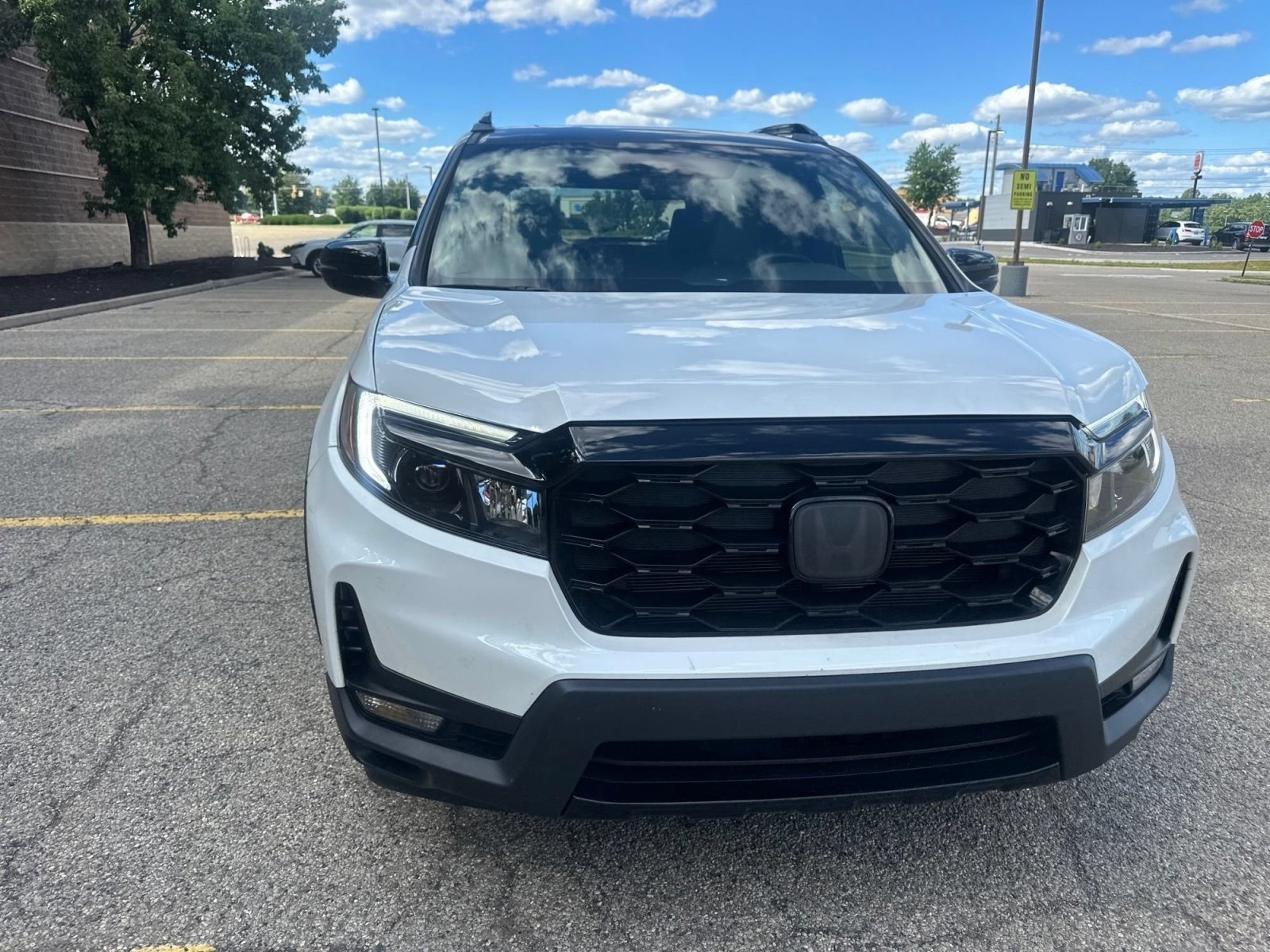 Used 2022 Honda Passport Elite image 12