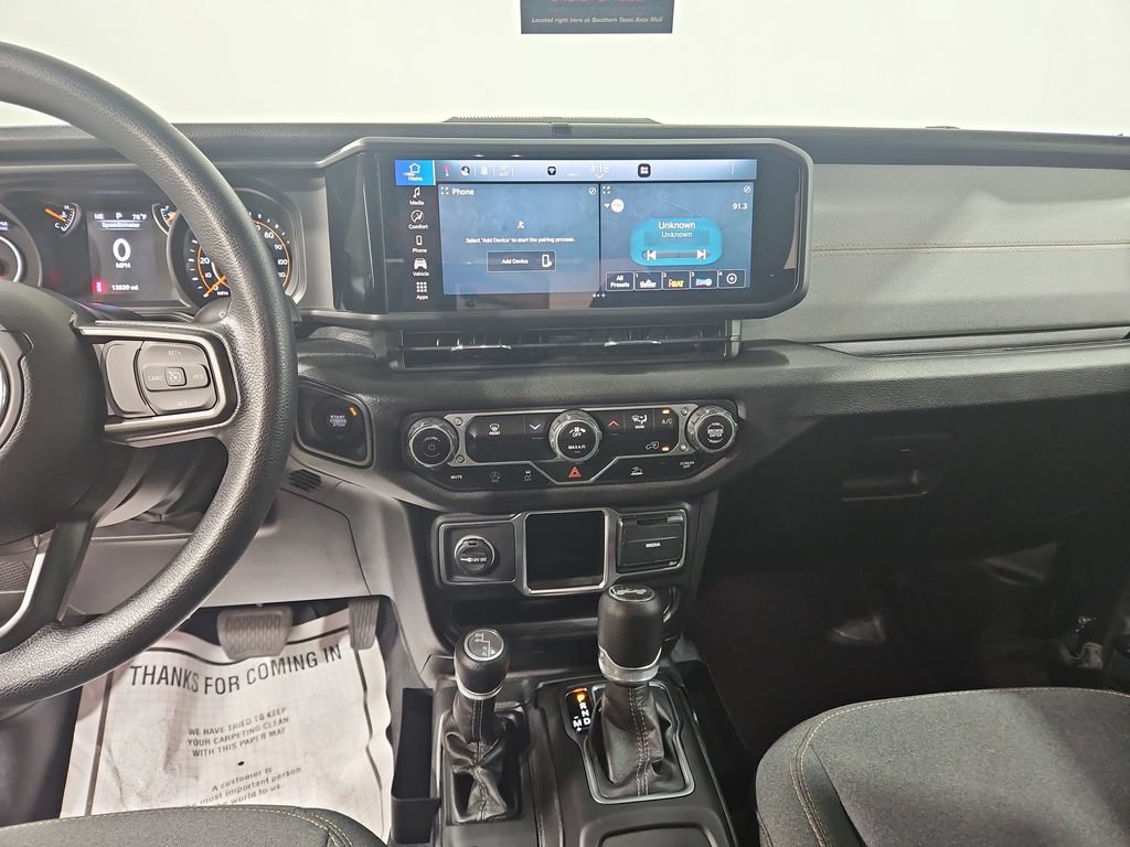 Used 2024 Jeep Wrangler Sport AWD/4WD image 18