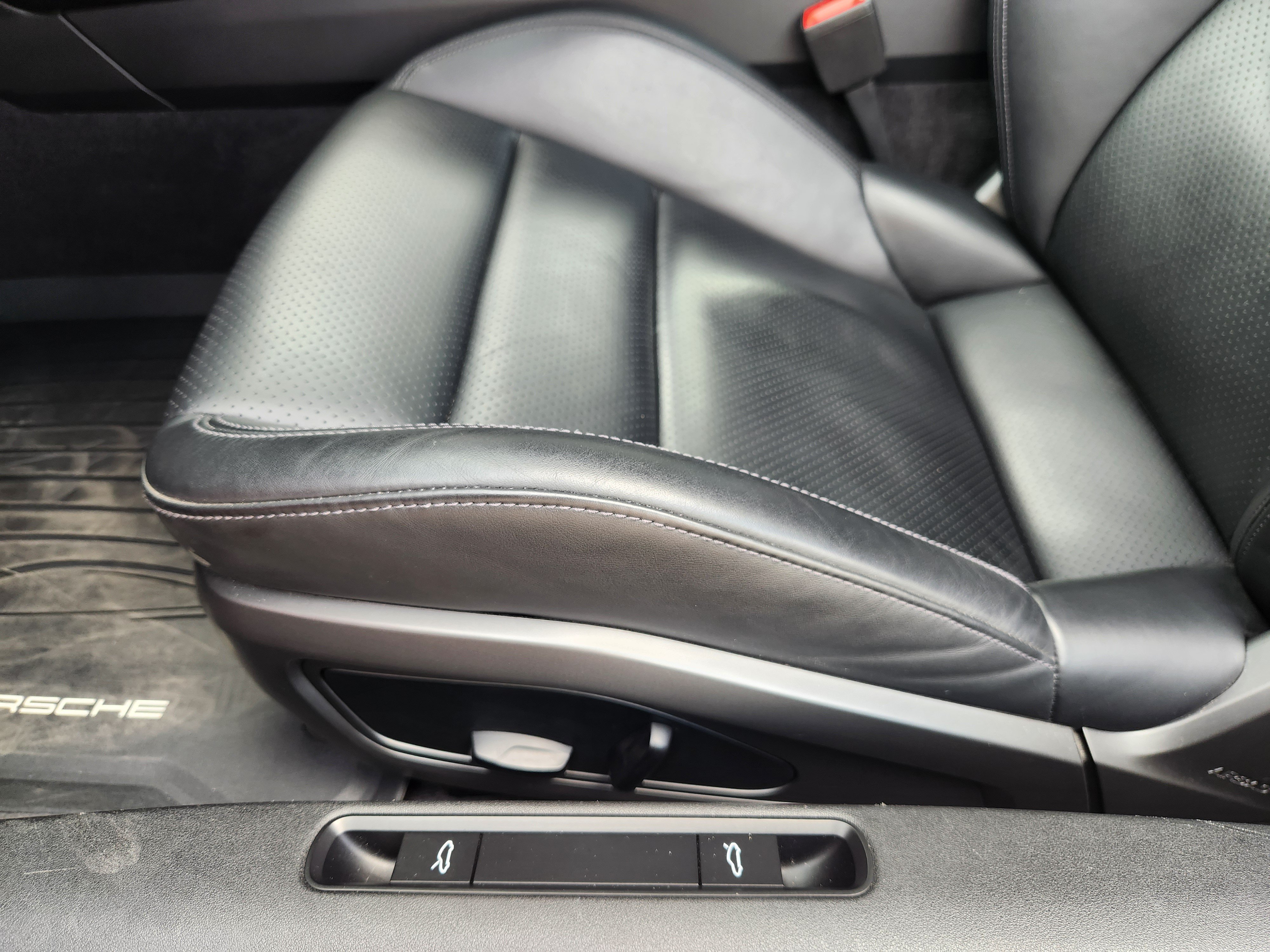 Certified 2020 Porsche 911 Carrera S RWD image 25