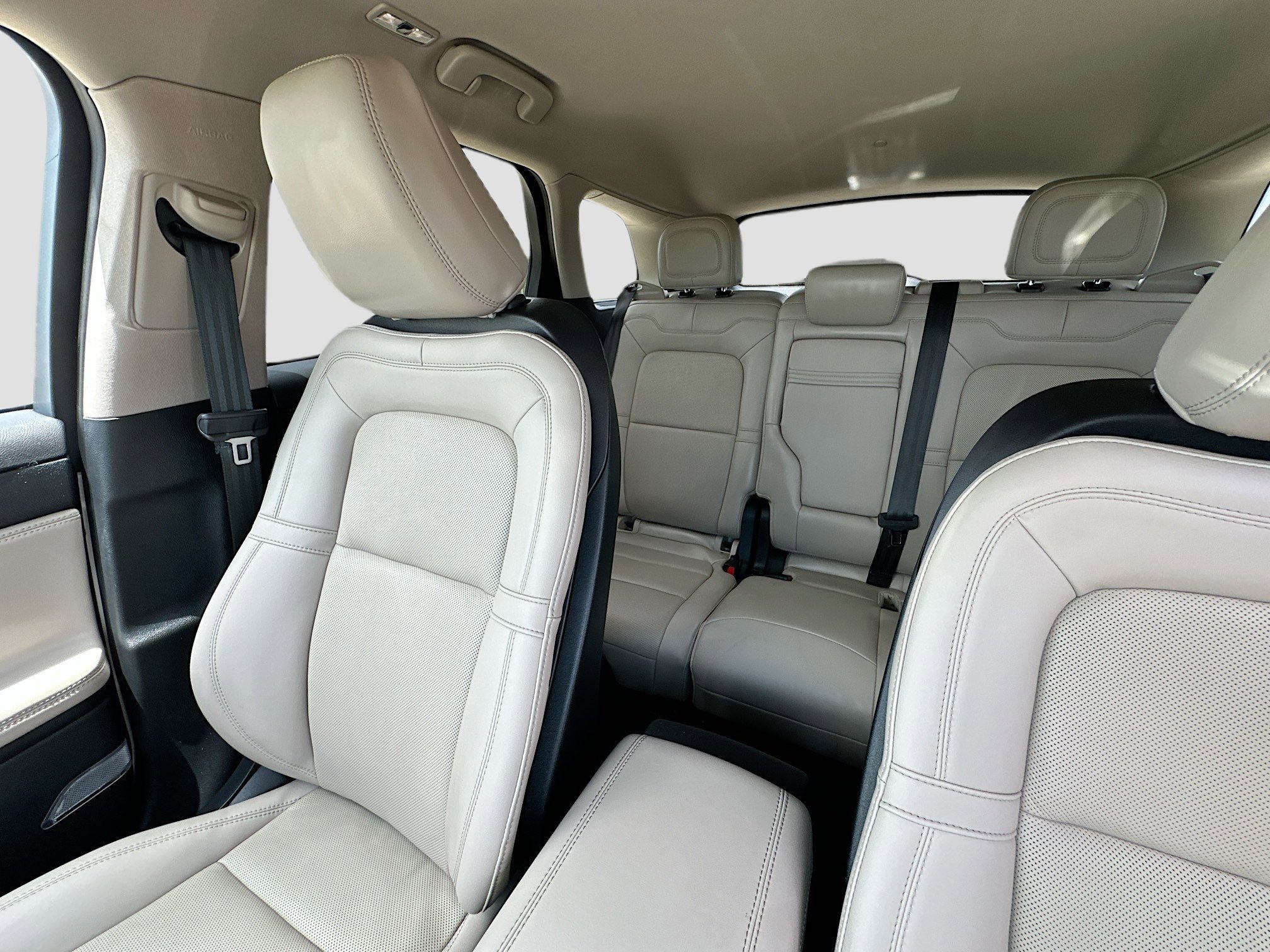 Used 2025 Lincoln Corsair Reserve FWD image 34
