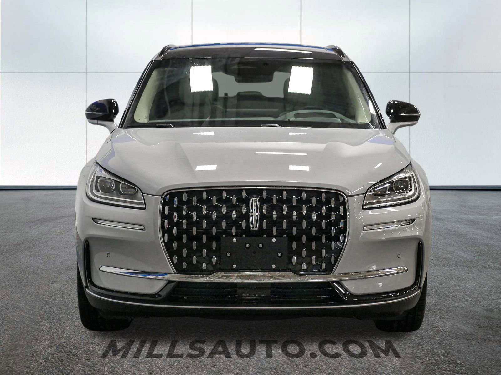 New 2025 Lincoln Corsair Reserve w/ Equipment Group 202A image 12