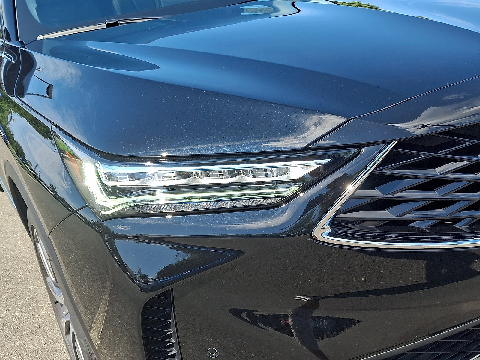 Certified 2026 Acura MDX w/ Technology Package FWD image 9