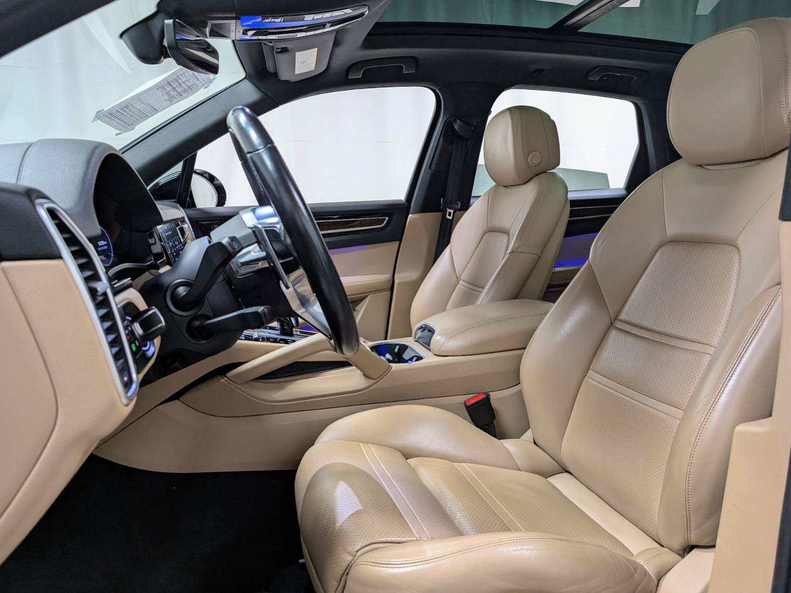 Used 2019 Porsche Cayenne AWD/4WD image 15