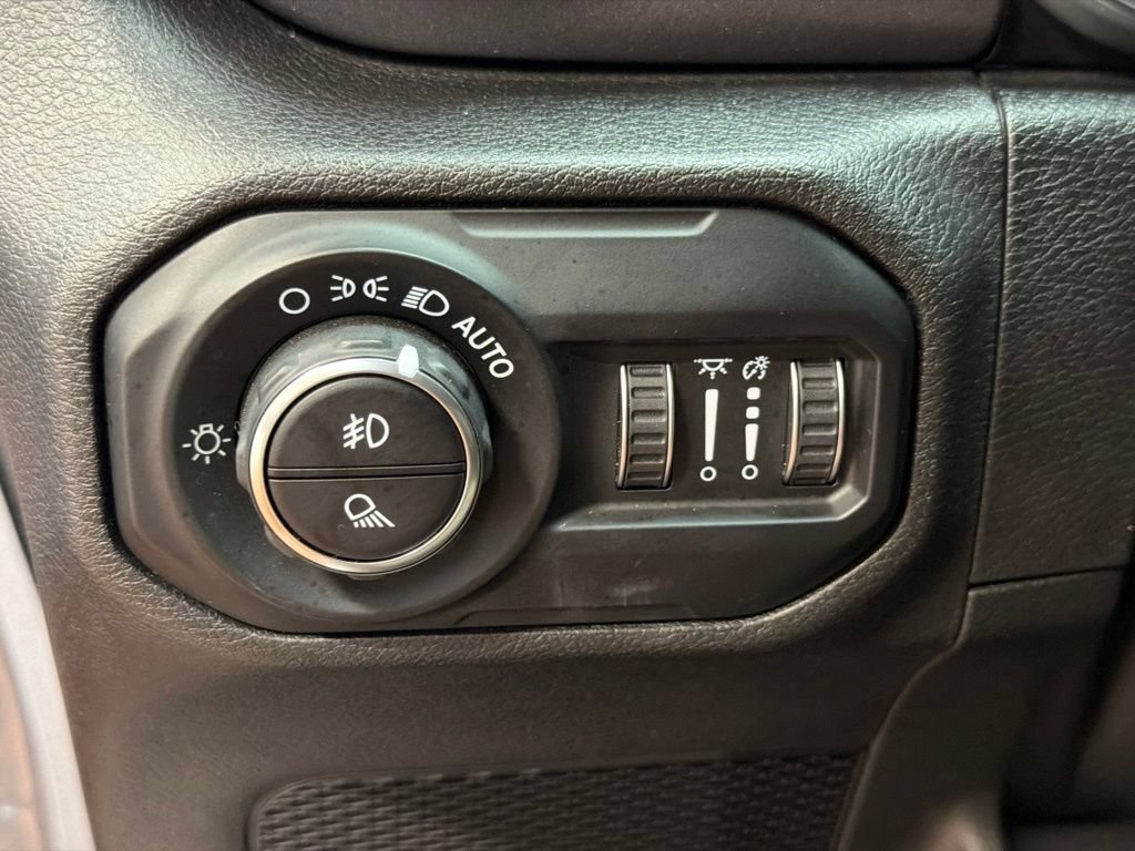 Used 2021 Jeep Gladiator Mojave AWD/4WD image 24
