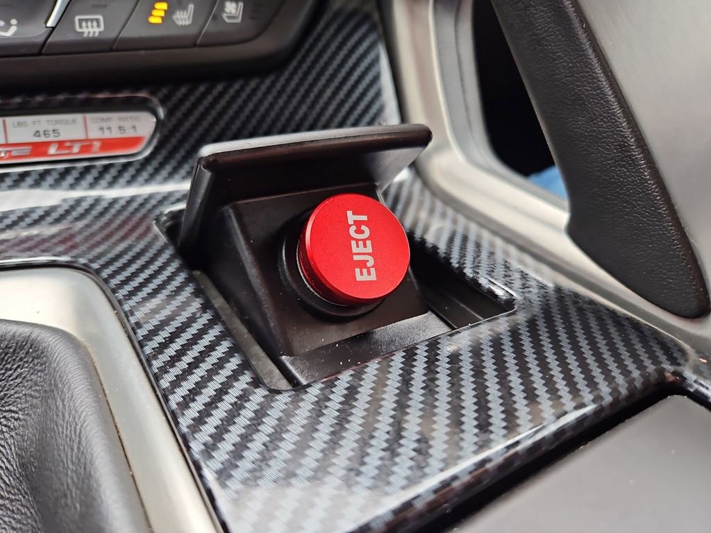 Used 2016 Chevrolet Corvette Stingray Coupe w/ 2LT Preferred Equipment Group image 32