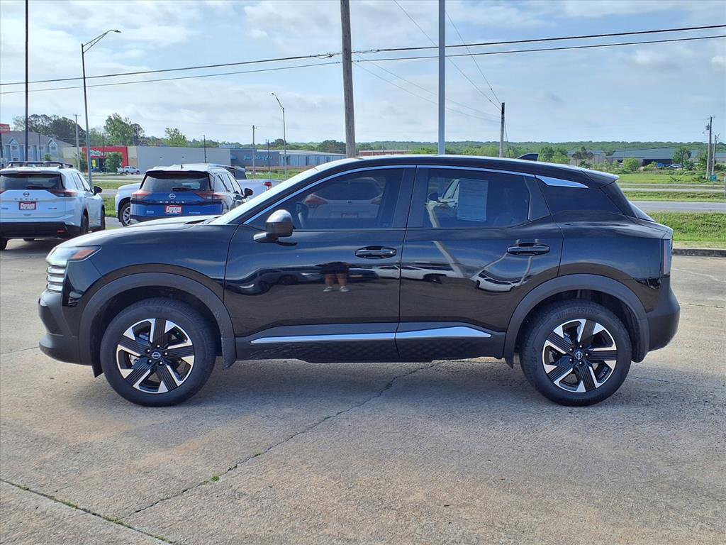 Certified 2025 Nissan Kicks SV AWD/4WD image 18