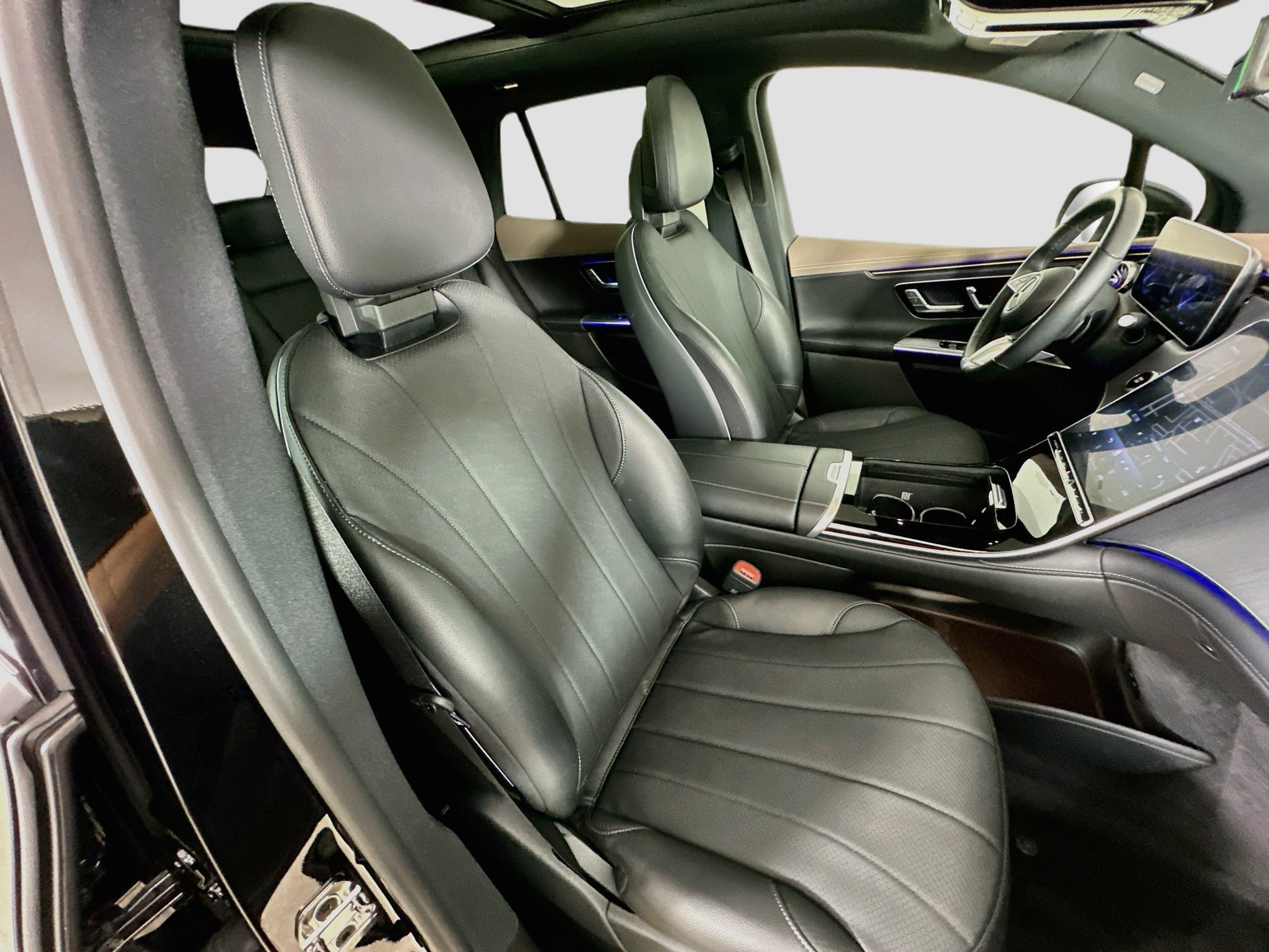 Certified 2023 Mercedes-Benz EQE 350+ 4MATIC SUV image 34