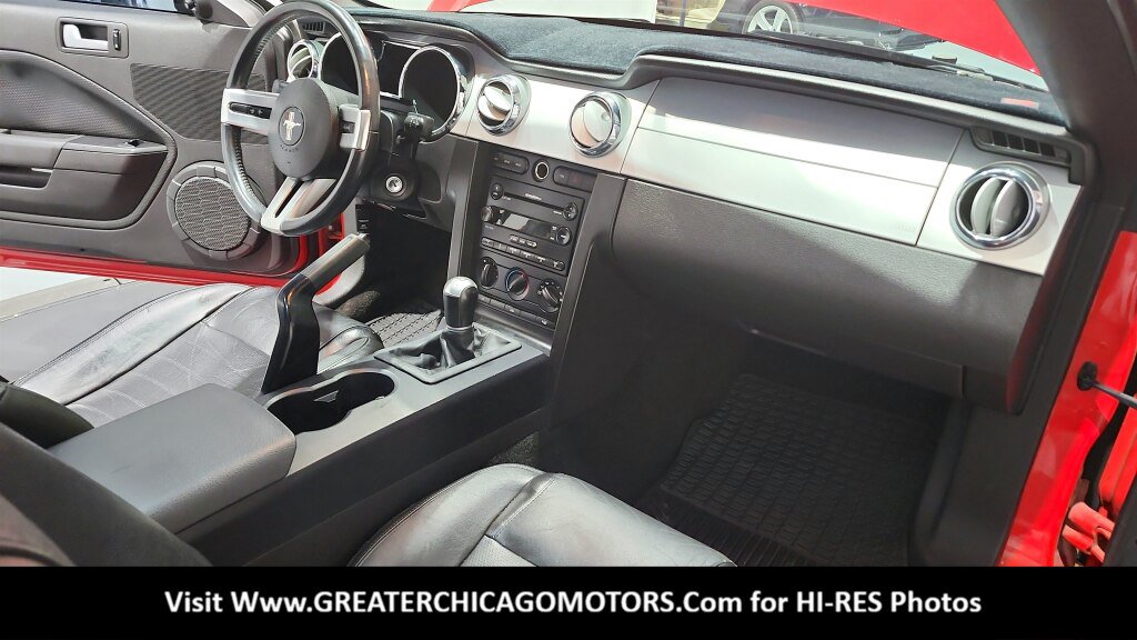 Used 2006 Ford Mustang GT RWD image 31