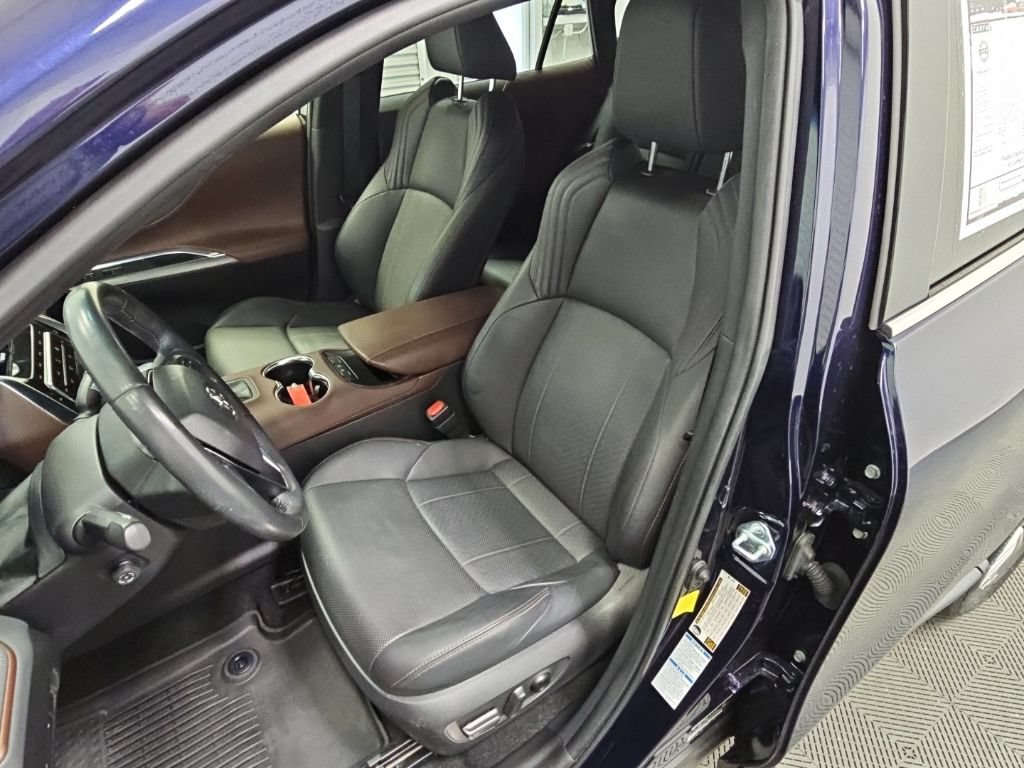 Used 2021 Toyota Venza Limited AWD/4WD image 30
