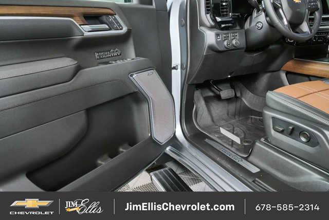 New 2026 Chevrolet Silverado 1500 High Country AWD/4WD image 9