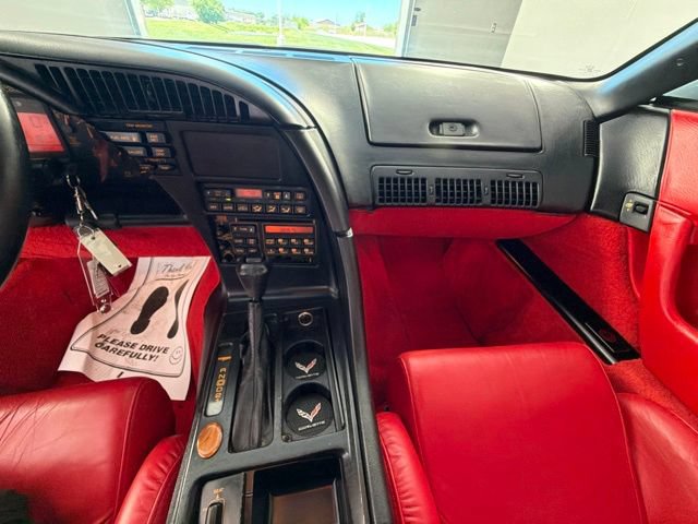 Used 1993 Chevrolet Corvette Coupe RWD image 21