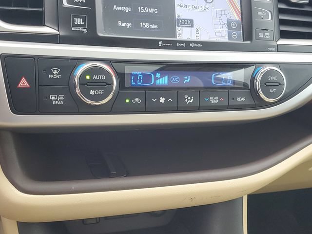 Used 2018 Toyota Highlander Limited FWD image 32