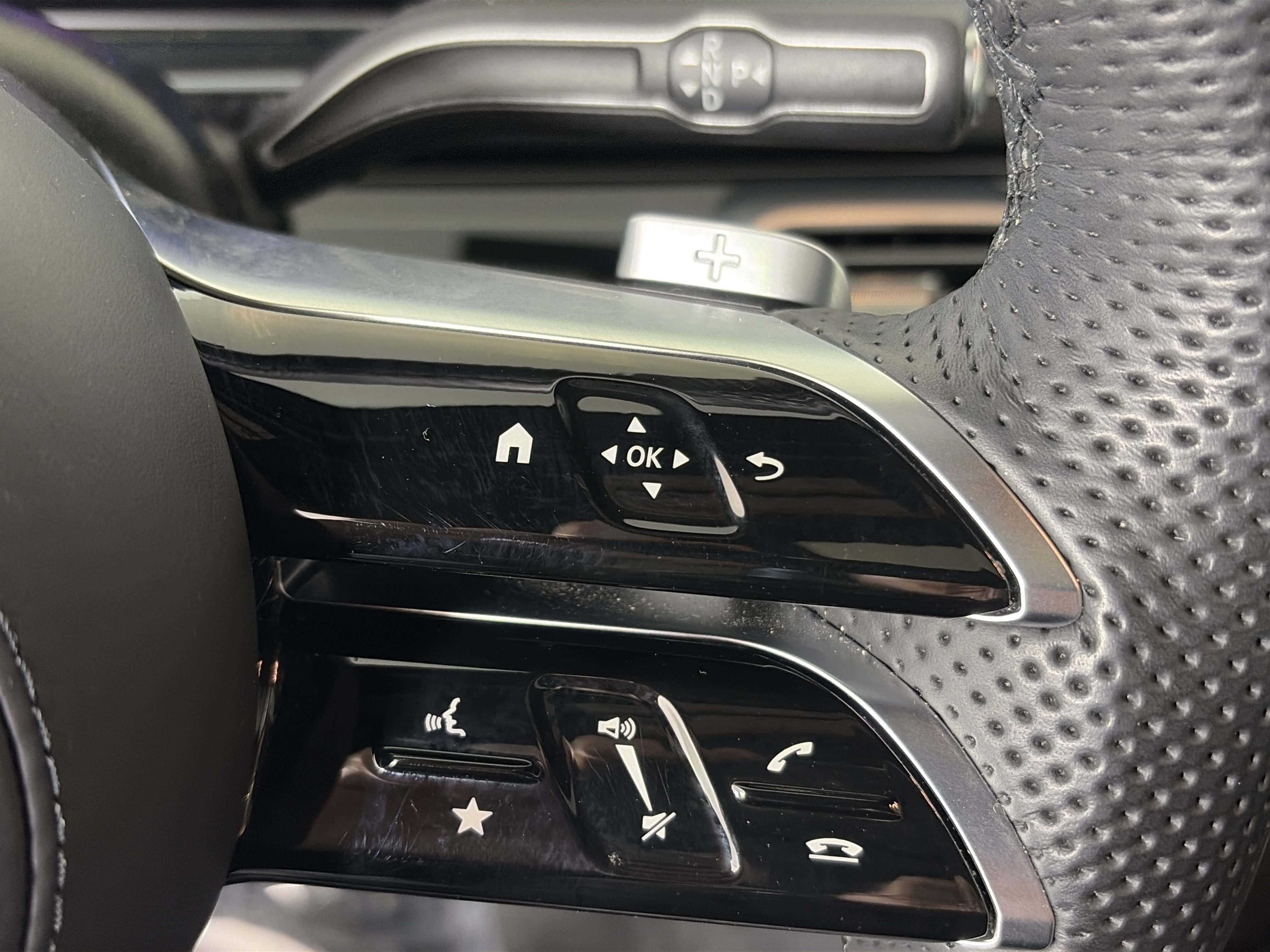 Used 2024 Mercedes-Benz GLS 580 4MATIC image 45